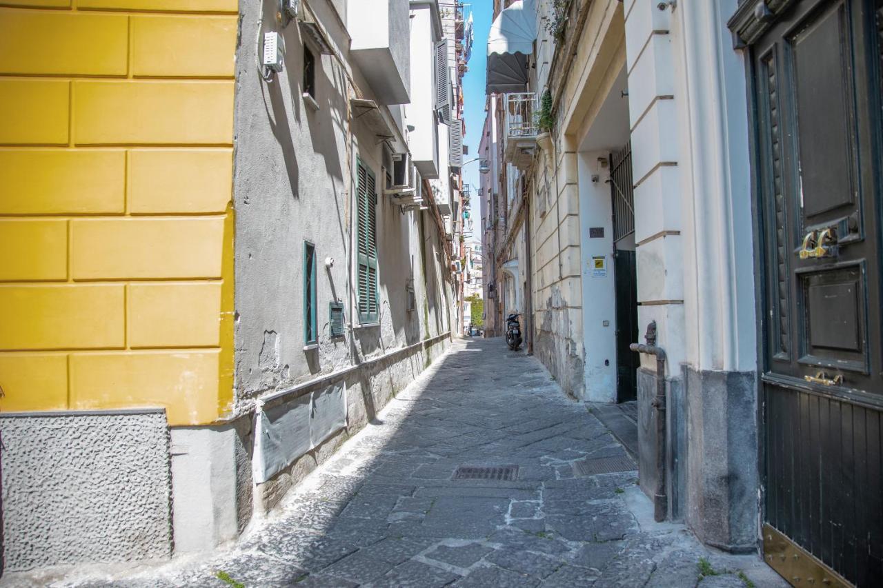 La Tana Dei Pirati 2 Apartment Naples Exterior photo